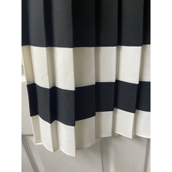 Emeral Isle Sportwear Pleated Skirt Juniors Size 13-14 Midi Classic Made in USA - Picture 3 of 6